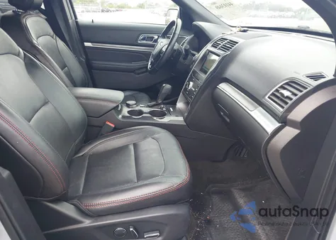 2017 Ford Explorer Sport z USA, uszkodzony, nr VIN 1FM5K8GT1HGD22062